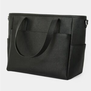 NWOT POND LA TRANSFORM TOTE